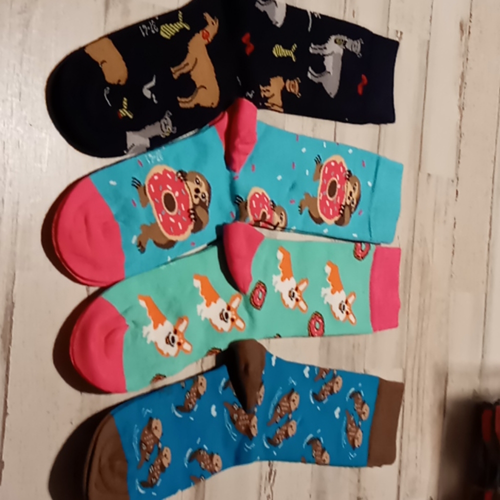 Feetly women's animal 4 pack socks size 6-10
